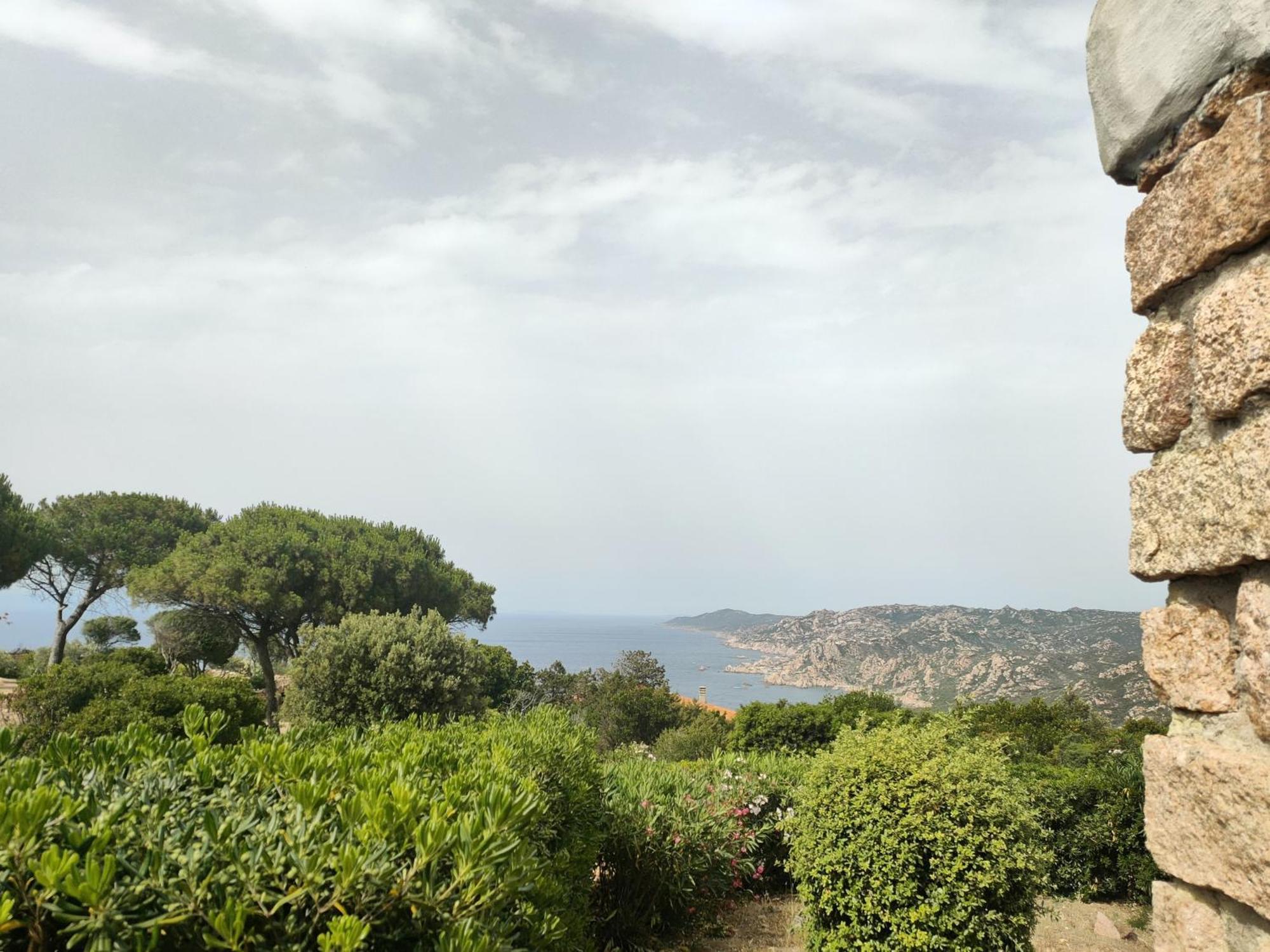 Villa Unica - Appartamenti Alba E Tramonto Isola Rossa  Exterior foto