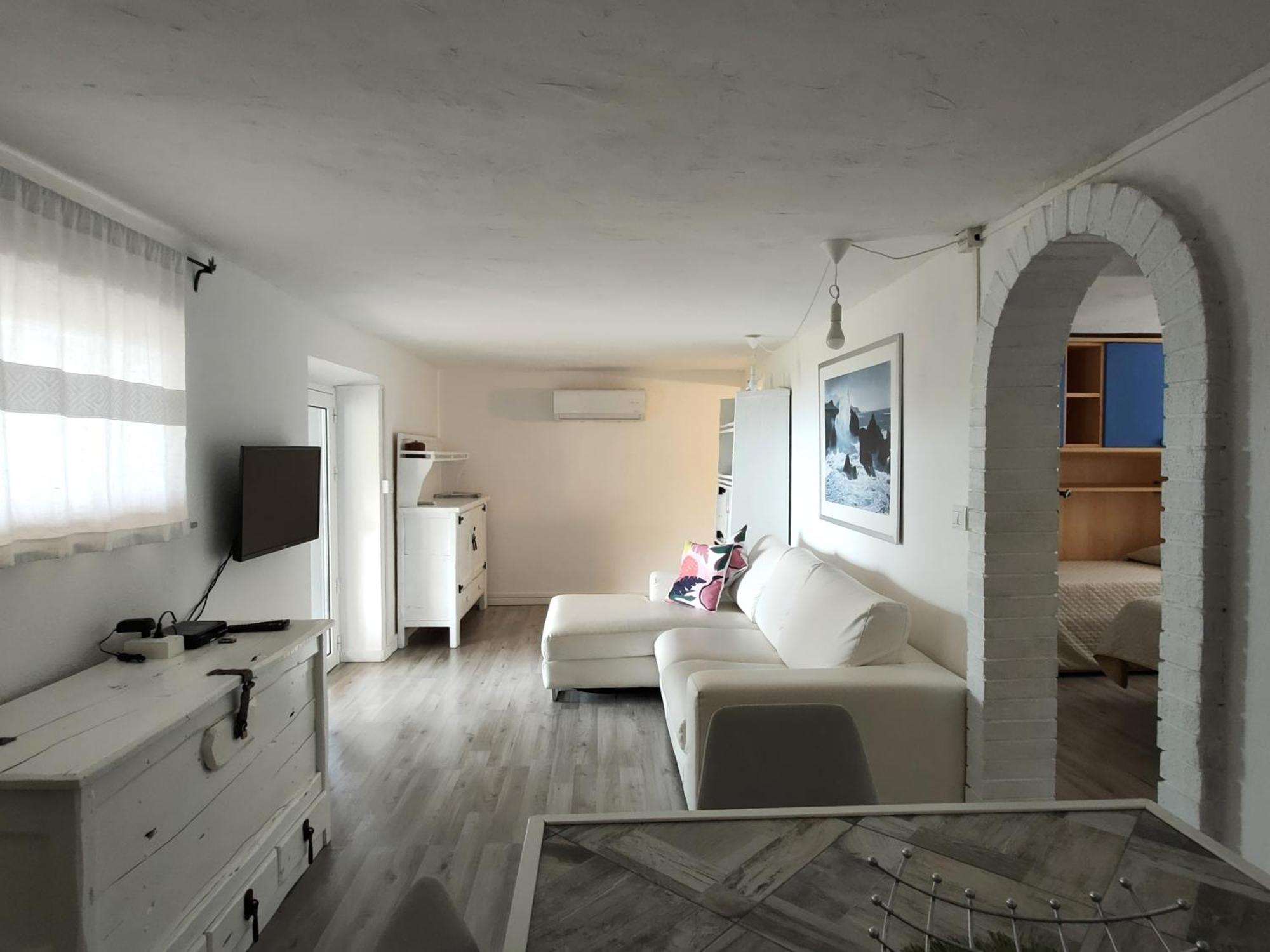 Villa Unica - Appartamenti Alba E Tramonto Isola Rossa  Exterior foto